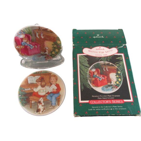 Hallmark Keepsake Ornament 1988 Waiting For Santa Collectors‎ Plate Lot of 2 - Picture 1 of 9